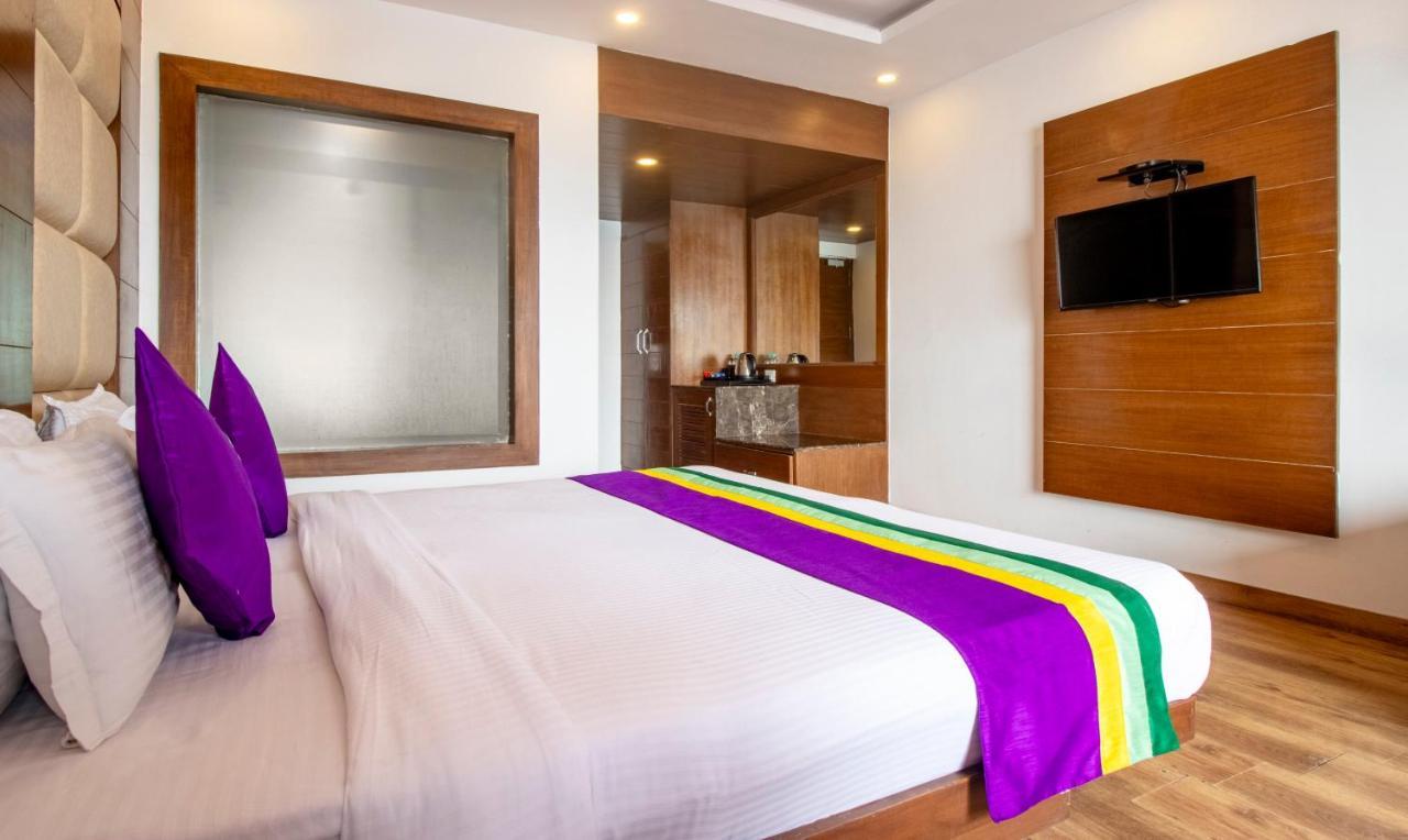 Treebo Premium Queen Of Hills Near Mall Road Mussoorie Exterior photo